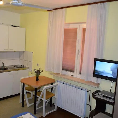 Njegovan Apartment *